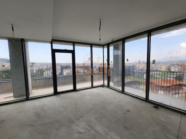 Tirane, shitet apartament 2+1+Ballkon , 136 m² 350.000 € (Lake View Residence)