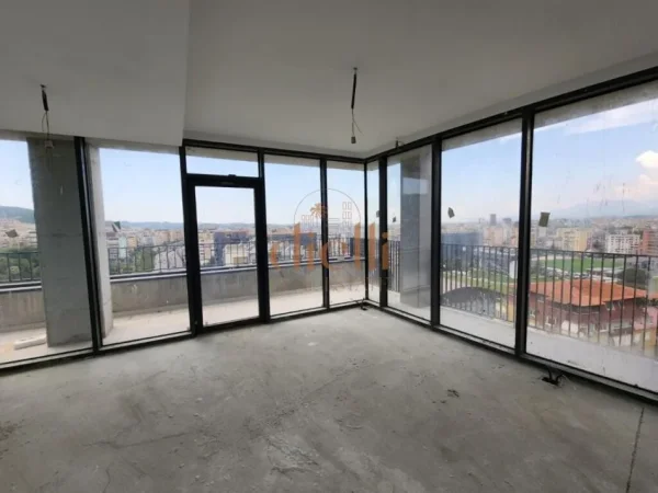 Tirane, shitet apartament 2+1+Ballkon , 136 m² 350.000 € (Lake View Residence)