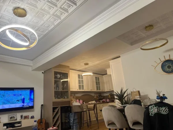 Tirane, jepet me qera Vile 2 Katshe Kati 2, 182 m² 1.600 € (REZIDENCA KODRA E DIELLIT)