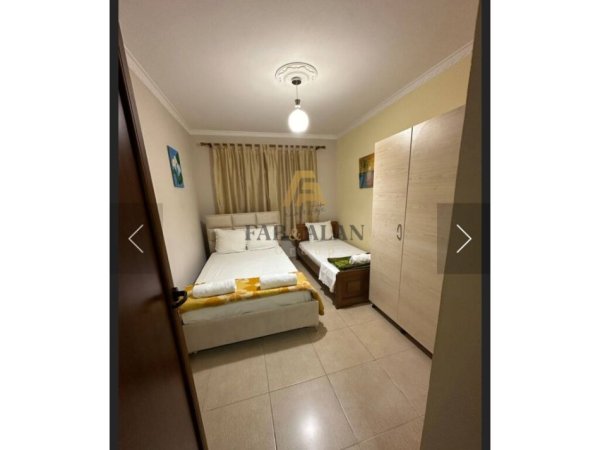 Tirane, jepet me qera apartament 2+1 Kati 3, 500 € (Rruga e Durresit)
