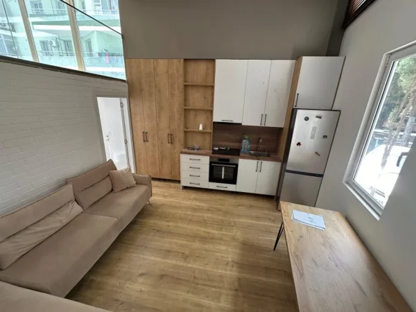 Tirane, shitet apartament duplex Dublex Kati 0, 82 m² 85.000 € (Fresku)