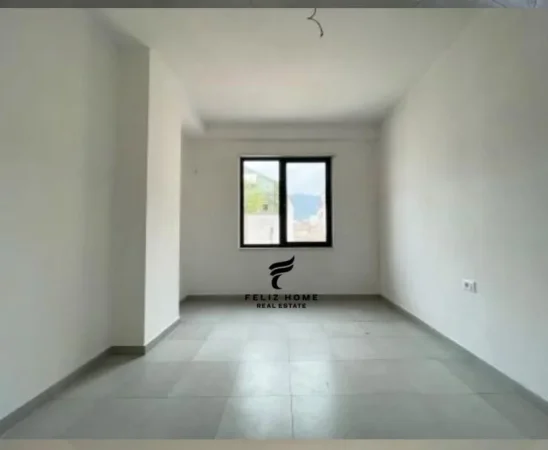 Tirane, jepet me qera apartament 2+1 Kati 3, 94 m² 700 € (PAZARI I RI)