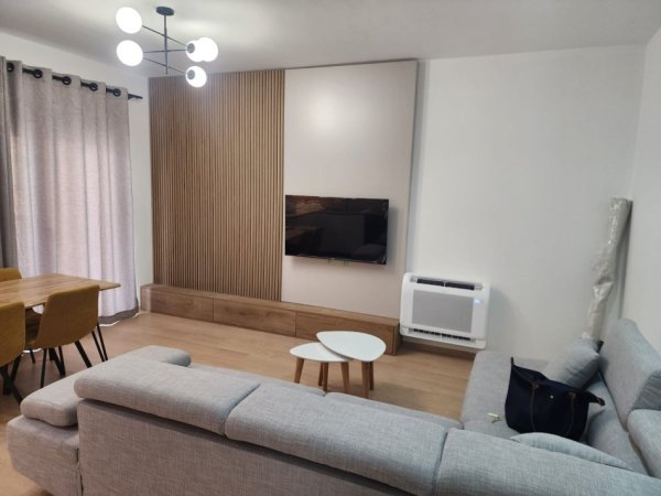 Tirane, jepet me qera apartament 1+1+Ballkon Kati 3, 75 m² 850 € (Kompleksi Delijorgji)