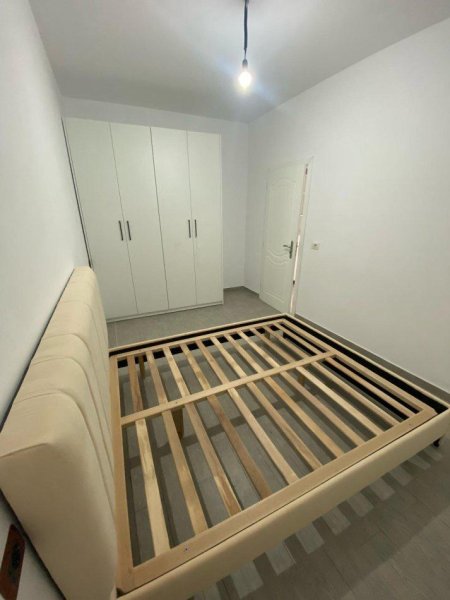 Tirane, jepet me qera apartament 1+1 Kati 1, 50 m² 350 € (Pallati me Shigjeta)