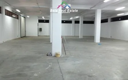 Tirane, jap me qera magazine Kati -1, 600 m² 1.400 € (rruga e kavajes)