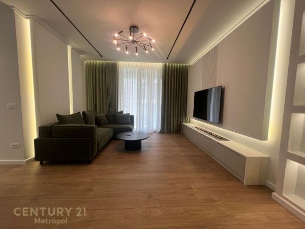 Tirane, jepet me qera apartament 3+1+Aneks+Ballkon Kati 1, 150 m² 2.000 € (Liqeni i Thate)