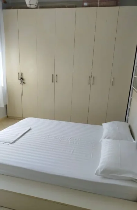 Tirane, jepet me qera apartament 1+1 Kati 1, 75 m² 350 € (Fresk)
