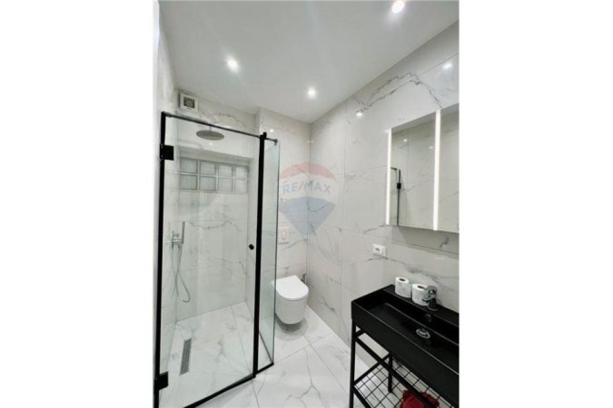 Tirane, jepet me qera apartament 2+1+Ballkon Kati 2, 106 m² 650 € (Shkolla 26 Netori ( Diplomat 2))
