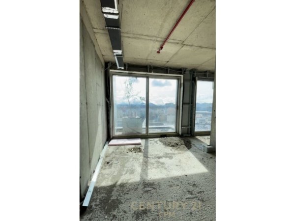 Tirane, shes zyre , 1.150 m² 5.750.000 € (DOWNTOWN ONE, Rruga e Elbasanit)
