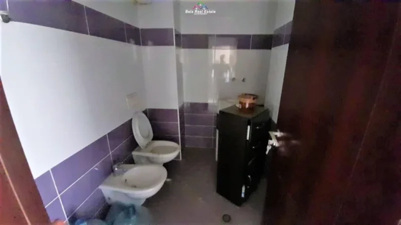 Tirane, jepet me qera zyre Kati 3, 120 m² 650 € (21 dhjetori)