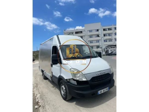Shitet Furgon Iveco në Gjendje të Shkëlqyer - Ideal për Biznes 31,000 €uro!