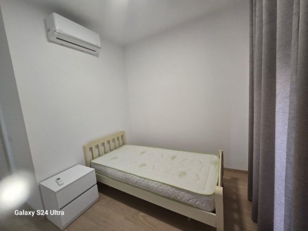 Tirane, jepet me qera apartament 1+1+Ballkon Kati 3, 75 m² 850 € (Kompleksi Delijorgji)