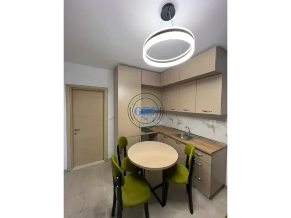 Durres, shitet garsonier 1+1+Ballkon Kati 7, 54 m² 68.000 € (Shkembi i Kavajes)