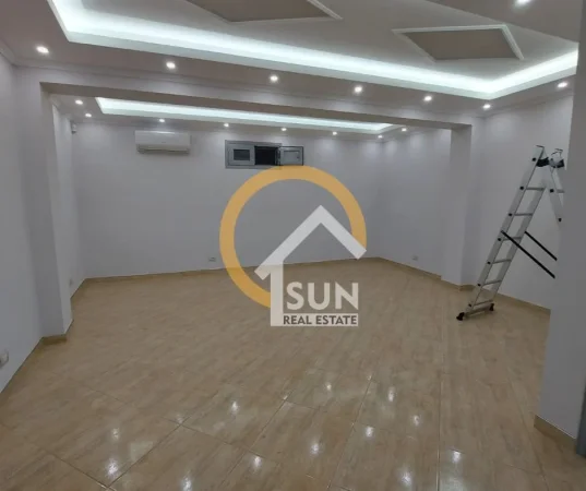 Shkoder, jepet me qera ambjent biznesi Kati 0, 360 m² 1.000 € (RUS, SHKODER)