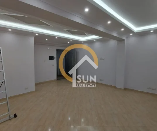 Shkoder, jepet me qera ambjent biznesi Kati 0, 360 m² 1.000 € (RUS, SHKODER)