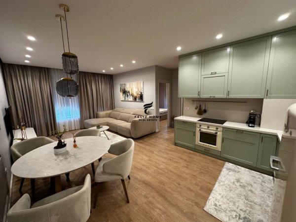 Tirane, jepet me qera apartament 2+1+Ballkon Kati 2, 117 m² 1.300 € (LIQENI I THATE)