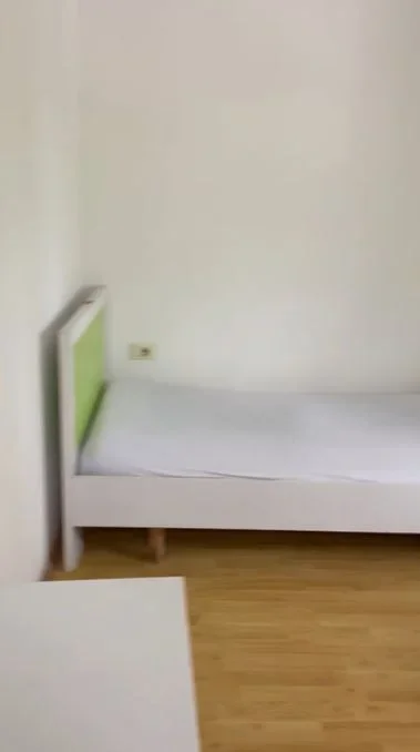 Tirane, jepet me qera apartament 1+1 Kati 4, 45 m² 250 € (Laprak)
