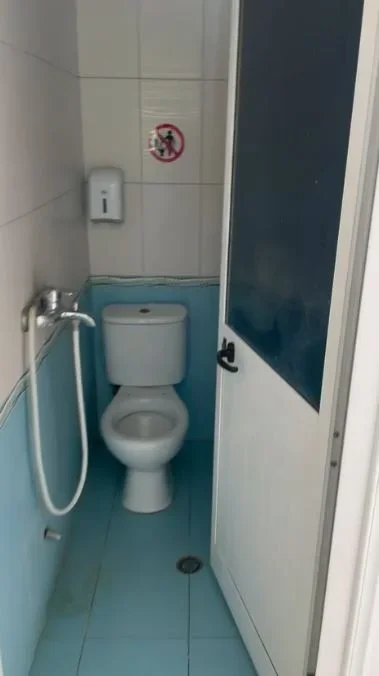 Tirane, jepet me qera apartament 1+1 Kati 4, 45 m² 250 € (Laprak)