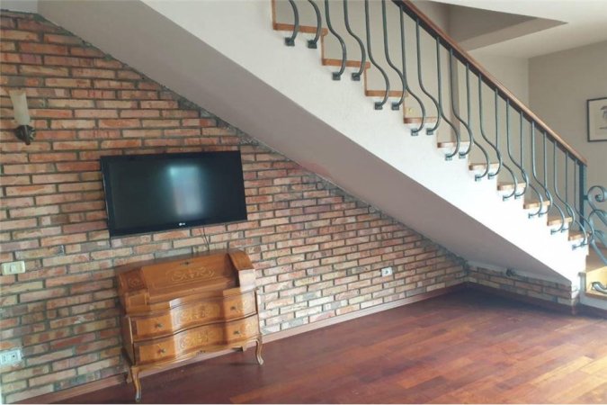 Tirane, jepet me qera apartament duplex 3+1 Kati 6, 265 m² 1.800 € (Fakulteti Juridik - Bllok)