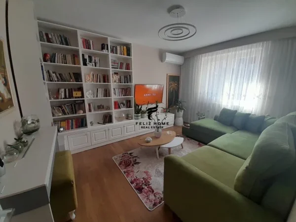 Tirane, shitet apartament 3+1+Ballkon Kati 3, 90 m² 172.000 € (TREGU ELEKTRIK)