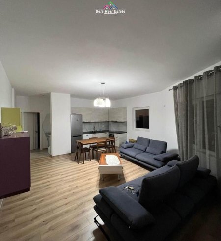 Tirane, jepet me qera Vile 2+1 Kati 3, 100 m² 390 € (Sauk)