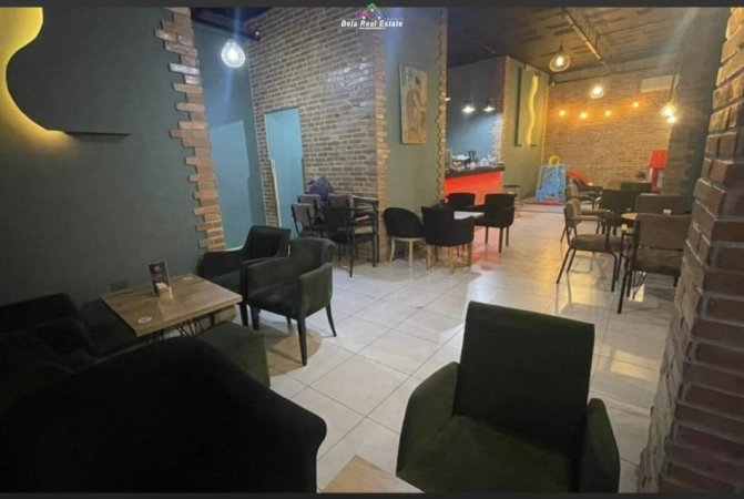 Tirane, jepet me qera Kati 0, 150 m² 600 € (21 dhjetori)