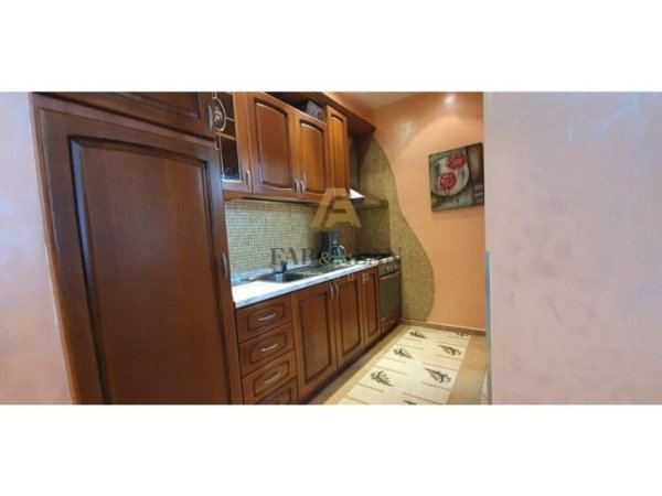 Tirane, jepet me qera apartament 1+1 Kati 9, 70 m² 600 € (Rruga e Kosovareve)