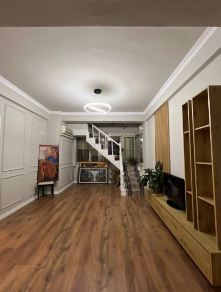 Tirane, shitet apartament 2+1 , 80 m² 159.000 € (Bill Klinton)