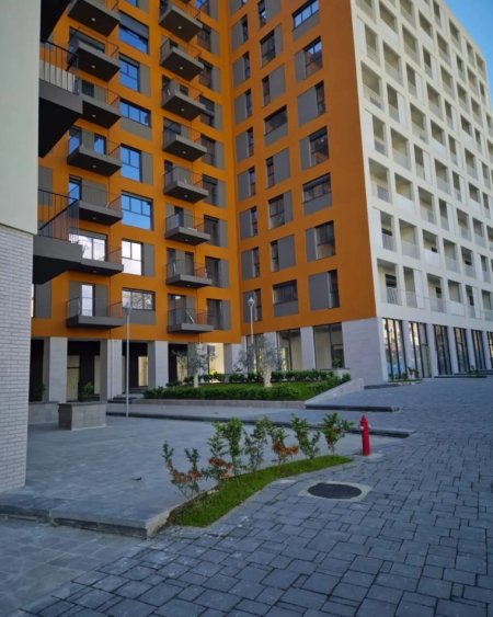 Tirane, shitet apartament 1+1 , 71 m² (Ish Venue)
