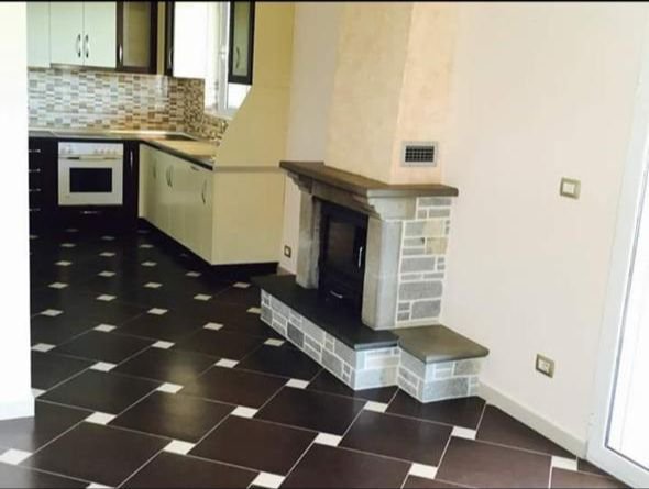 Tirane, jepet me qera apartament 3+1 Kati 3, 129 m² 500 € (Sauk i Vjeter)