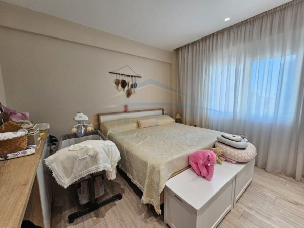 Durres, shitet apartament 2+1+Ballkon Kati 3, 81 m² 134.000 € (Egnatia)