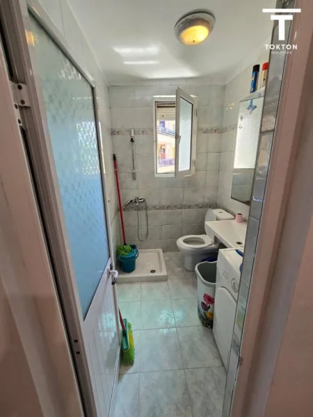 Tirane, shitet 1+1 Kati 3, 88.000 € (Hoxha Tahsim)