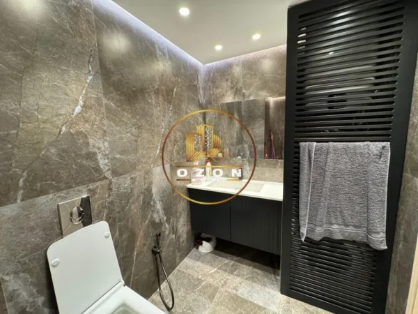 Apartament Modern 2+1 për Qira tek Unaza e Re!