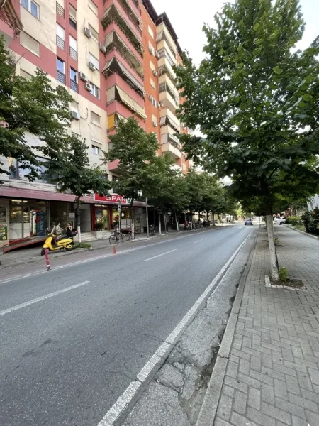 Tirane, shes zyre , 69 m² 255.000 € (RRUGA SAMI FRASHERI , TE PETRO NINI)