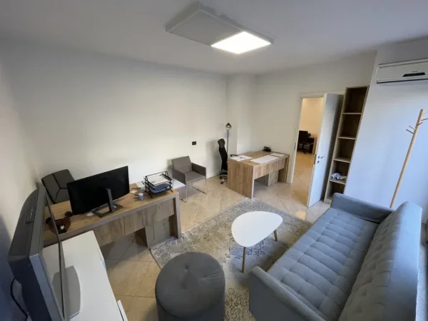 Tirane, shes zyre , 69 m² 255.000 € (RRUGA SAMI FRASHERI , TE PETRO NINI)