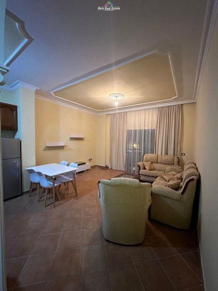 Tirane, jepet me qera apartament 1+1+Ballkon Kati 1, 75 m² 400 € (don bosko)