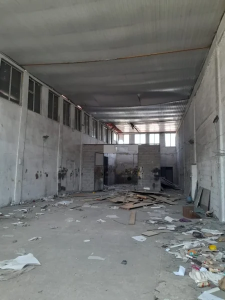 Tirane, jepet me qera magazine Kati 0, 500 m² 2.000 € (misto mame)