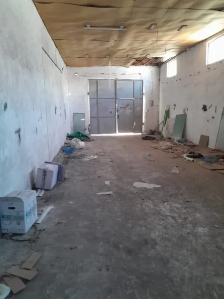 Tirane, jepet me qera magazine Kati 0, 500 m² 2.000 € (misto mame)