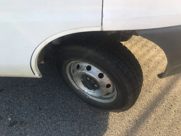 Tirane, shes Furgon Peugeot BOXER 2,5D Viti 1997