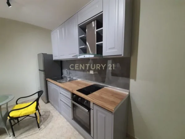 Tirane, jepet me qera apartament 1+1 Kati 2, 52 m² 400 € (bulevardi zhan dark)