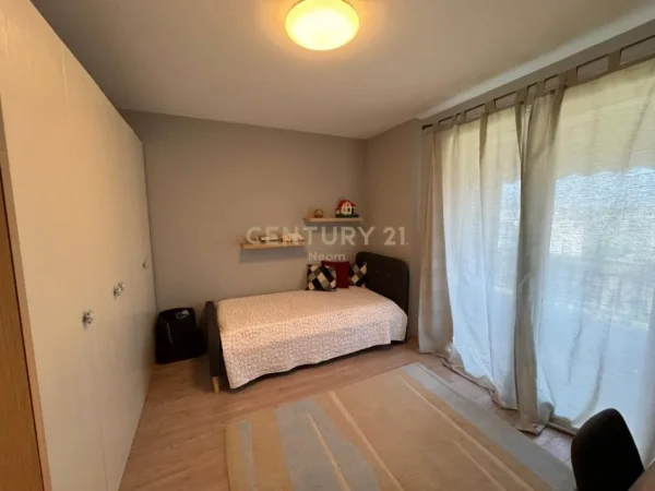 shitet apartament 2+1 Kati 3, 95 m² 220.000 € (liqeni i thate)