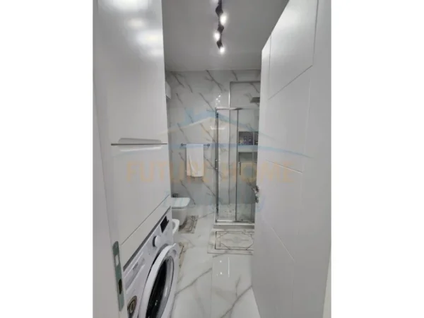 Tirane, shitet apartament 2+1 Kati 8, 104 m² 235.000 € (Ali Demi)