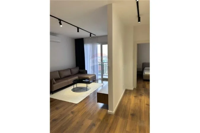 Tirane, jepet me qera apartament 1+1 , 60 m² 500 € (Shkolla e Bashkuar)