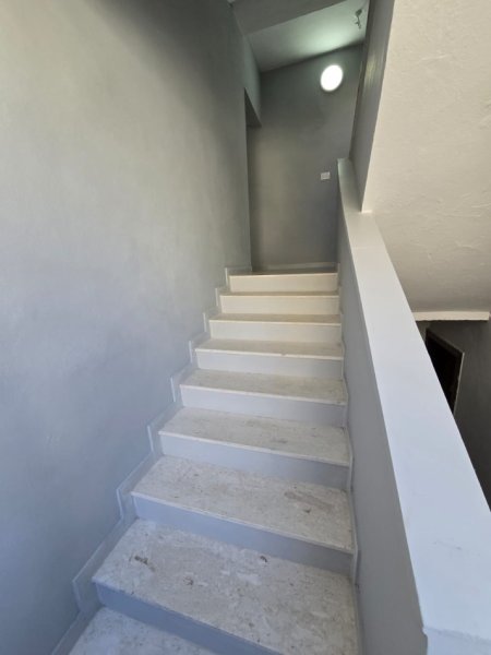 Tirane, shitet apartament 2+1 Kati 2, 73 m² 173.000 € (Qyteti Studenti) TT 2222