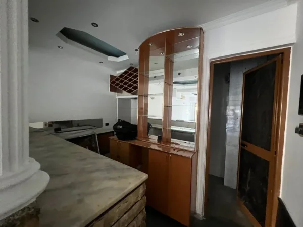 Tirane, shitet dyqan Kati 0, 40 m² 78.000 € (Dritan Hoxha)