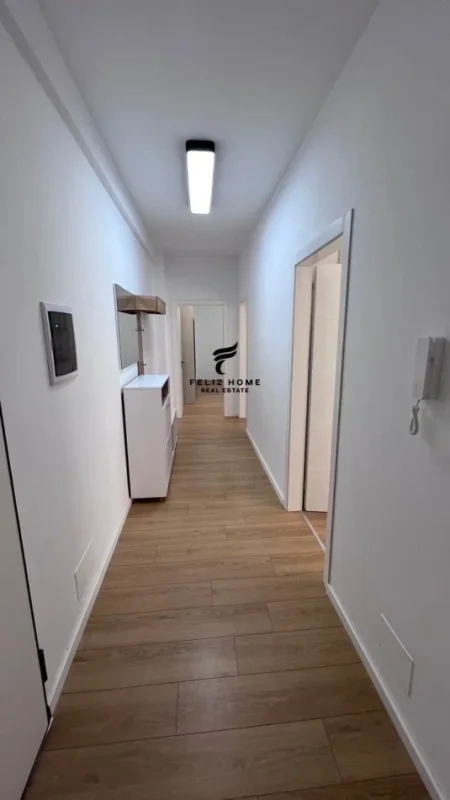 Tirane, shitet apartament 3+1+Ballkon Kati 4, 138 m² 315.000 € (SELITE)