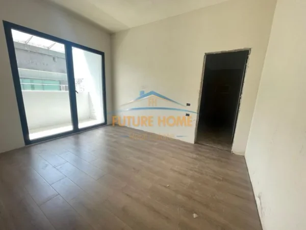 Tirane, shitet apartament 3+1 Kati 3, 150 m² 298.000 € (Vasil Shanto)