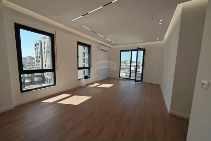 Tirane, shes apartament 2+1+Aneks+Ballkon Kati 3, 103 m² 195.000 € 