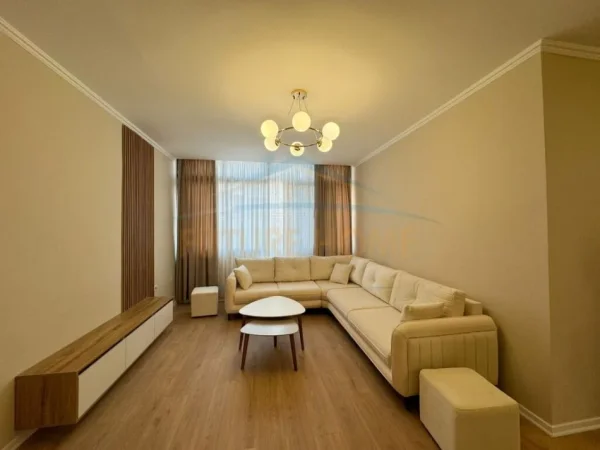 Tirane, shitet apartament 2+1+Ballkon Kati 7, 103 m² 126.000 € (Unaza e re)