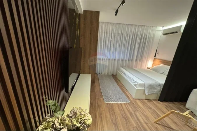 Tirane, jepet me qera garsonier Kati 5, 52 m² 600 € (Rruga Qemal Stafa - Pazari i Ri)